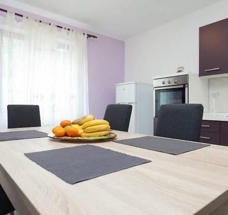 PUY Apartment Helena מראה חיצוני תמונה
